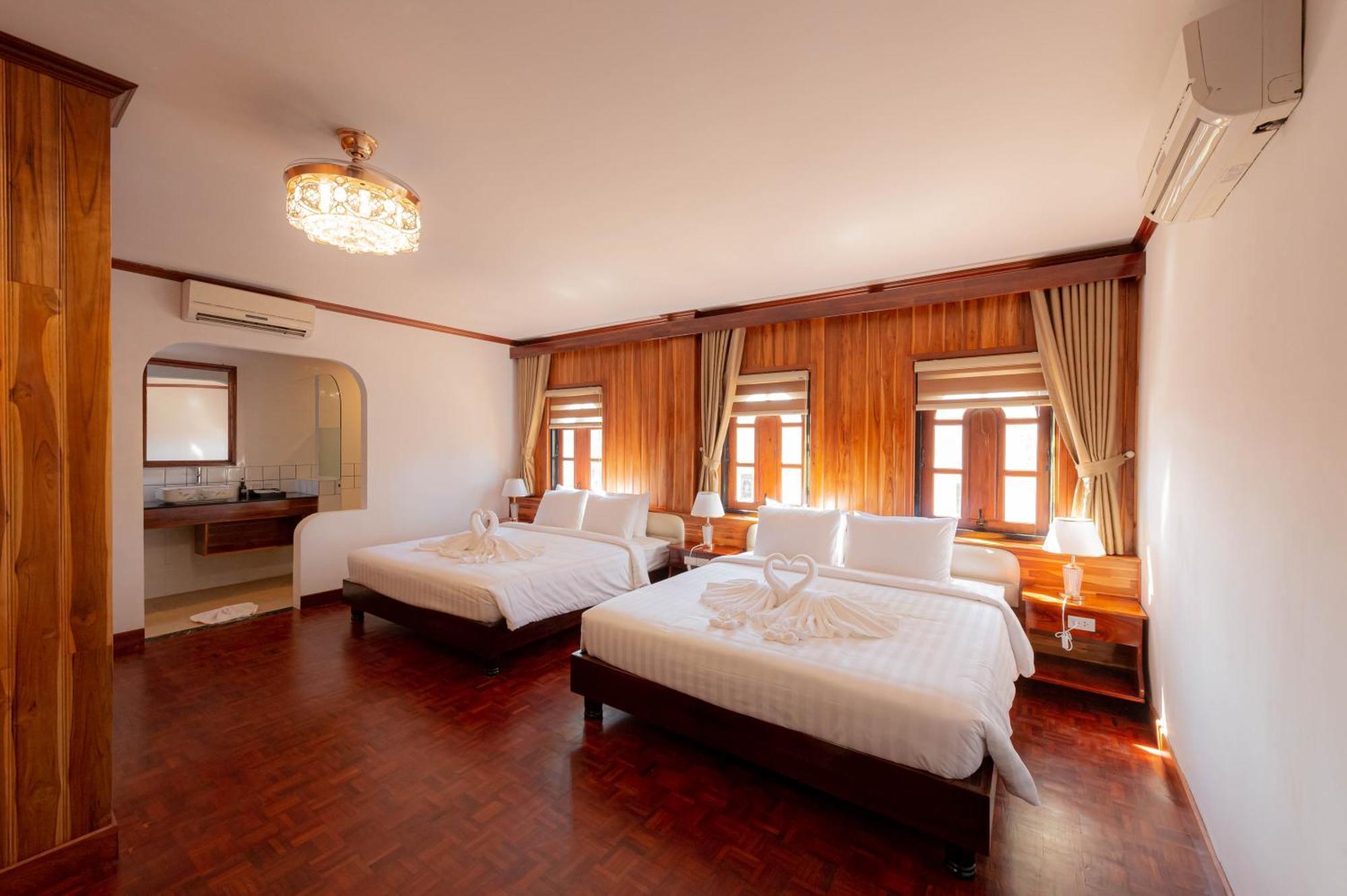 Luangprabang Center Hotel ภายนอก รูปภาพ